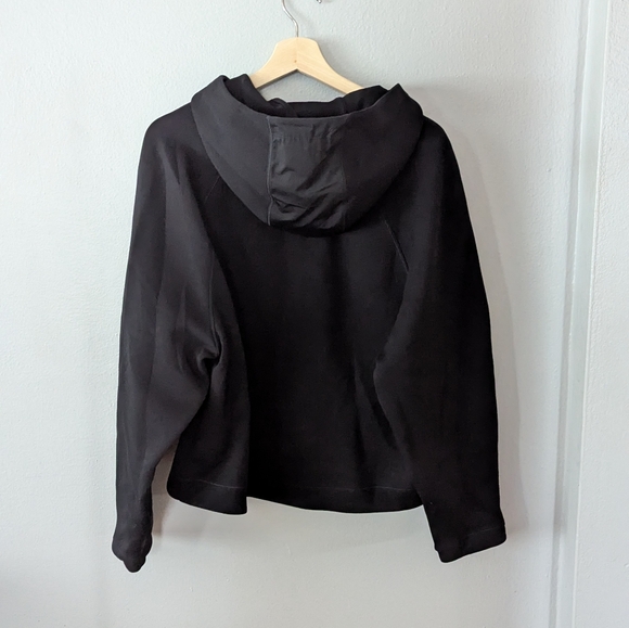 Athleta Get Set Sweatshirt in Black - Picture 2 of 8